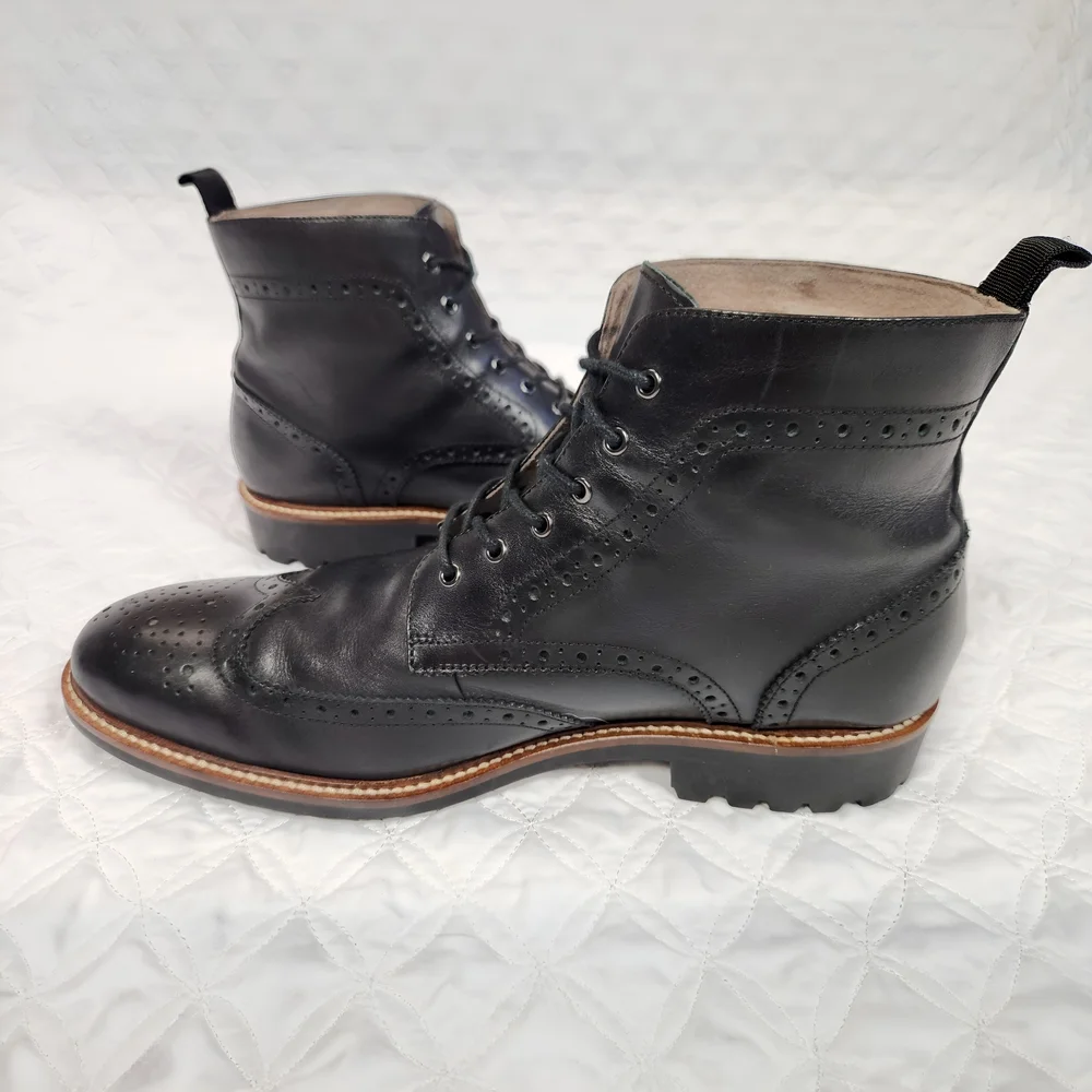 Banana Republic Genuine Italian Leather Black Brogue Wingtip Men's Boots 11.5 M - Picture 3 of 11